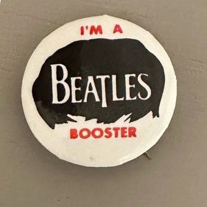 Vintage 1965 Beatles “I’m a Beatles Booster” Pinback Button NEMS Honrath